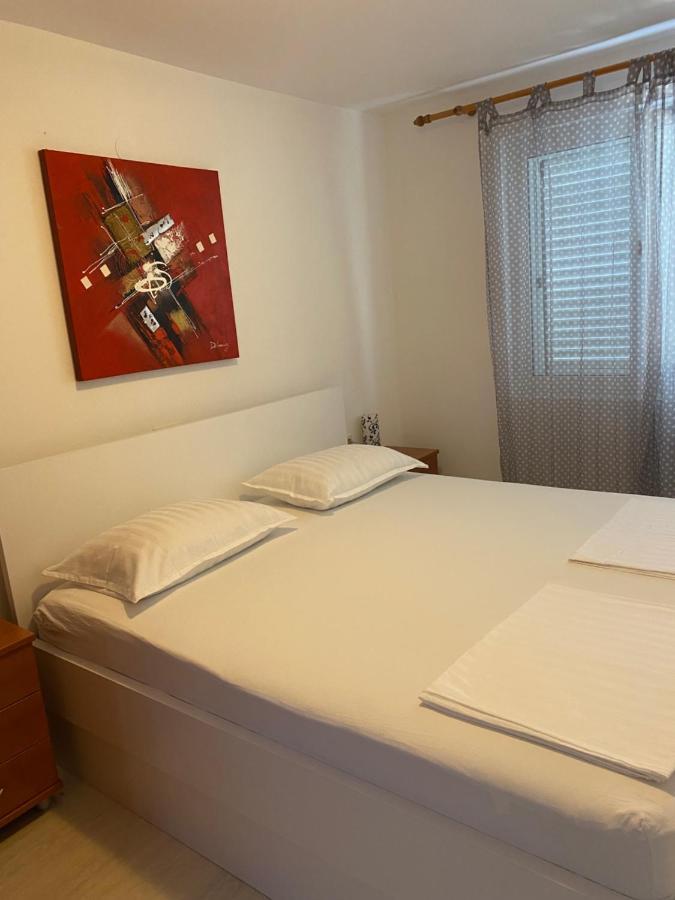Apartments Nautica Barbat na Rabu Exterior photo