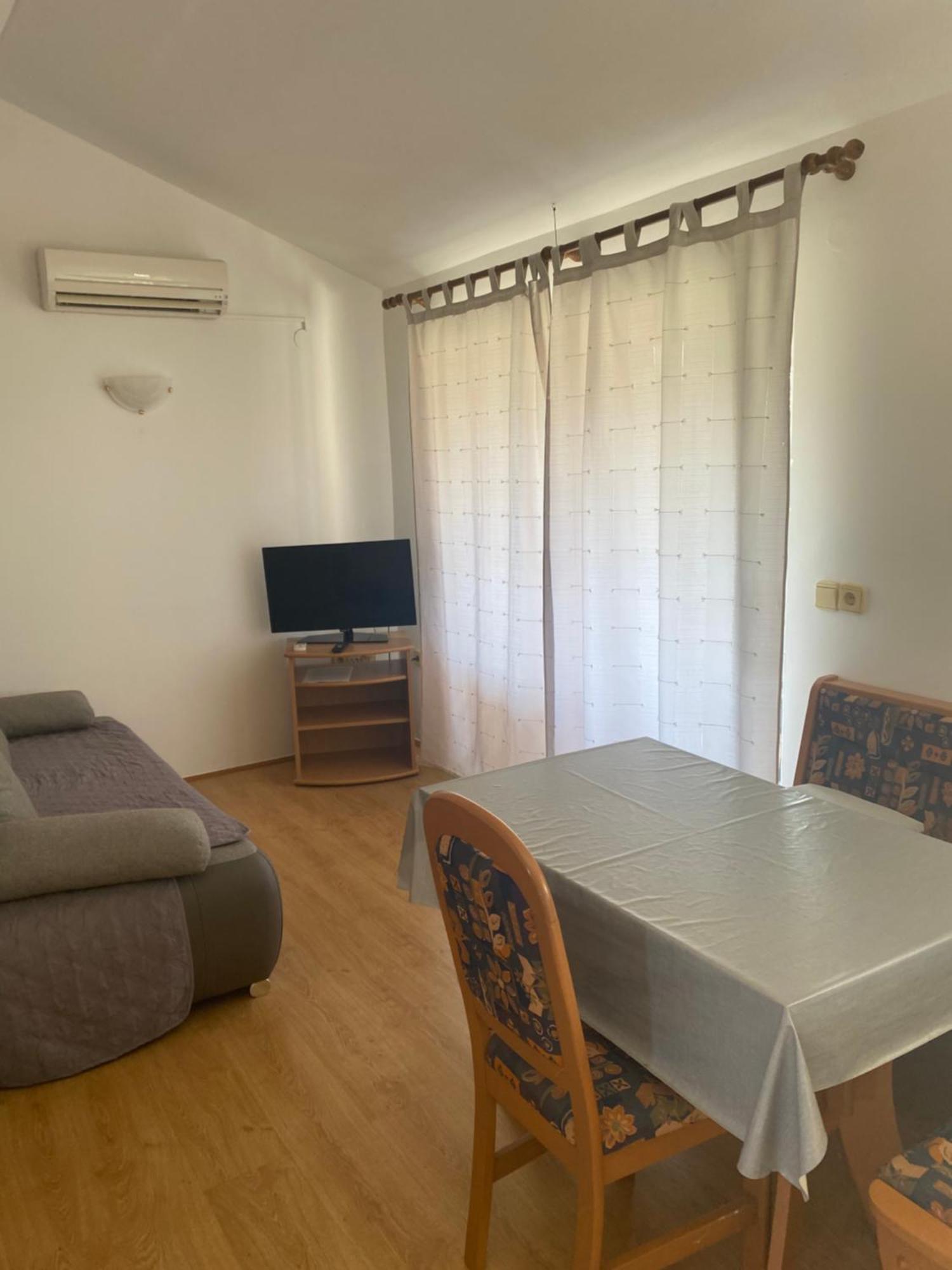 Apartments Nautica Barbat na Rabu Exterior photo