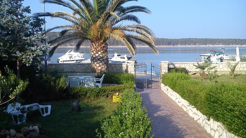 Apartments Nautica Barbat na Rabu Room photo