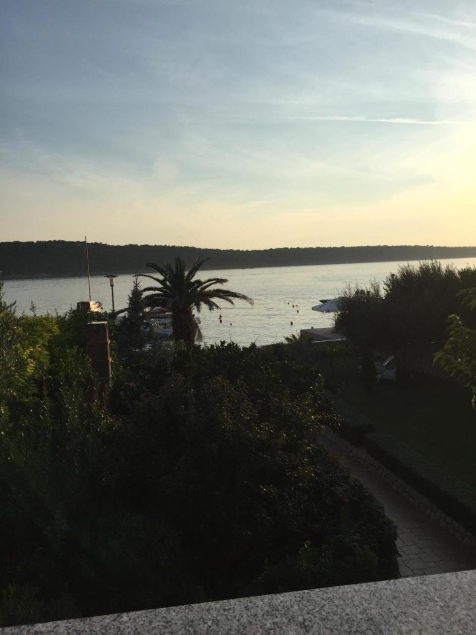 Apartments Nautica Barbat na Rabu Exterior photo