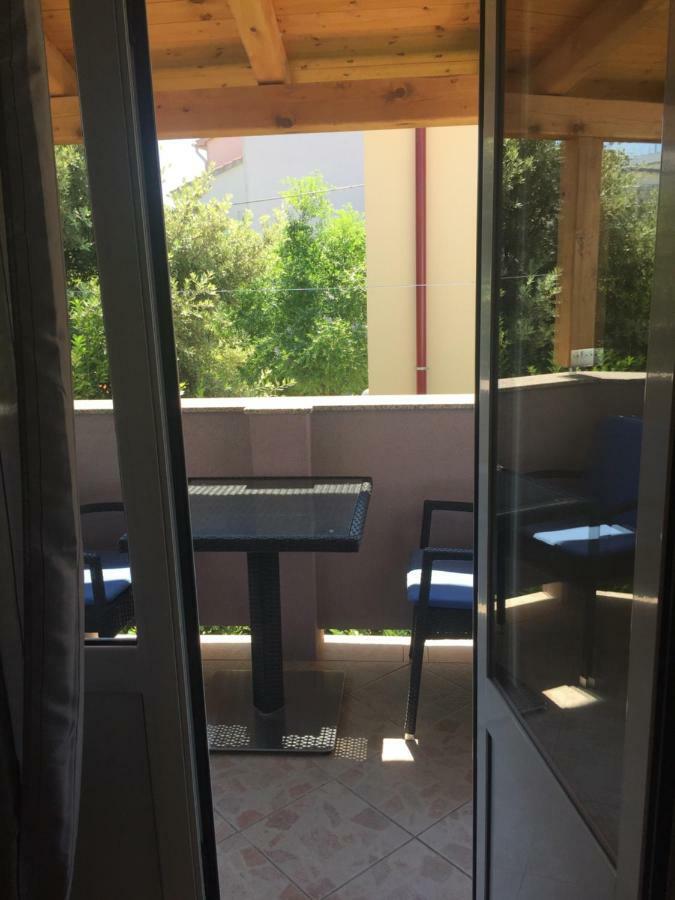 Apartments Nautica Barbat na Rabu Exterior photo